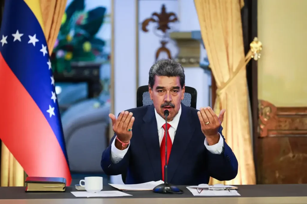 Nicolás Maduro Assume Terceiro Mandato como Presidente da Venezuela